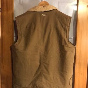 Mountain Khakis Jackets & Coats - NWT MOUNTAIN KHAKIS RANCH SHEARLING VEST Mountain Khakis Jackets & Coats - NWT MOUNTAIN KHAKIS RANCH SHEARLING VEST